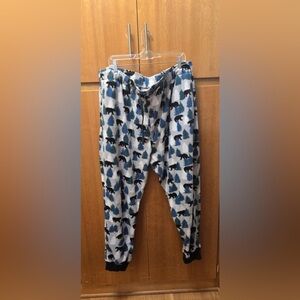 Falls creek XXL fleece pajama pants

Bear‎ and tree print

Cozy loungewear